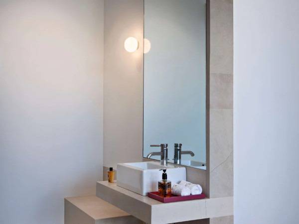 Flos-Minigloball-interior Flos-Minigloball-interior